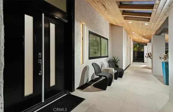 Corona Del Mar, CA 92625,10 White Water Drive