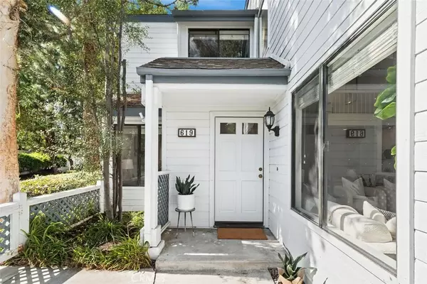 Irvine, CA 92614,619 N Springbrook North