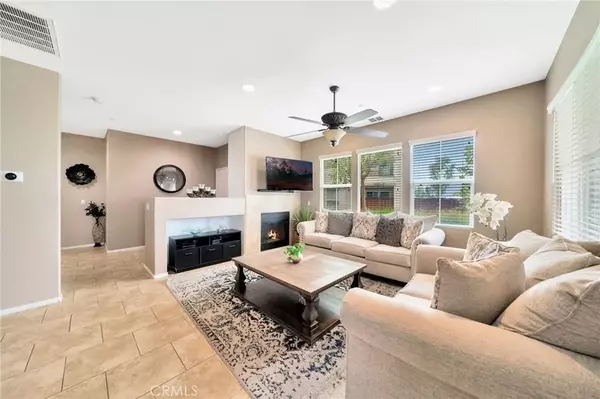 15427 Park Point #102, Lake Elsinore, CA 92532