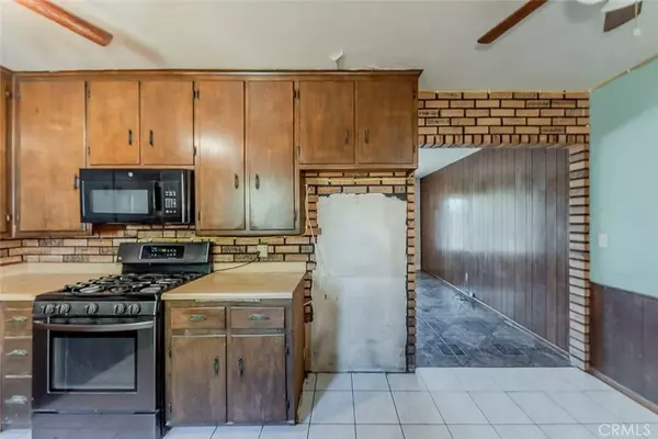 Fontana, CA 92335,15317 Athol Street