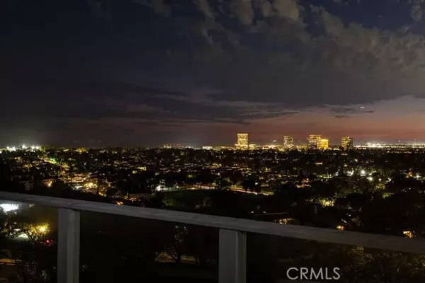 Newport Beach, CA 92660,17 La Rochelle #72