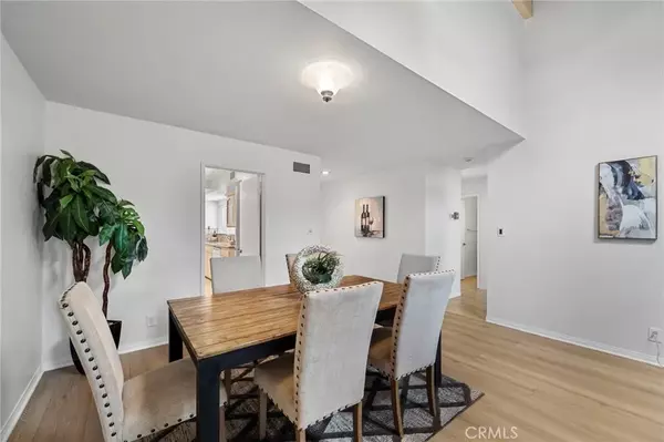 Irvine, CA 92612,22 Meadowsweet