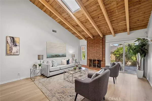 Irvine, CA 92612,22 Meadowsweet