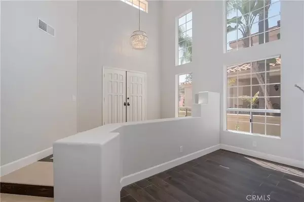 Laguna Niguel, CA 92677,7 Cosenza