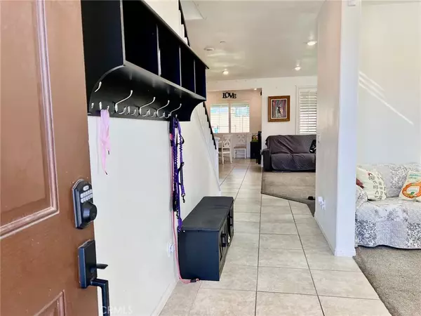 Fontana, CA 92336,5365 Pine Leaf Avenue