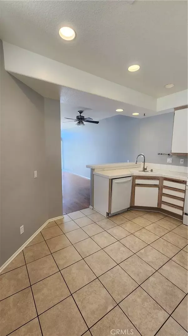 Lake Forest, CA 92679,28456 Yosemite Drive