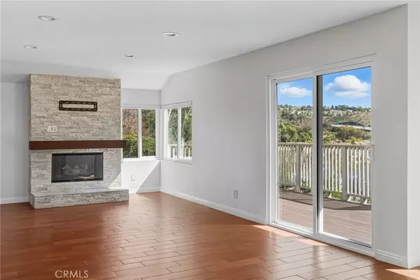 Laguna Beach, CA 92651,411 San Nicholas