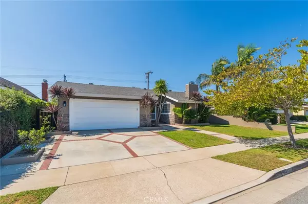 Huntington Beach, CA 92647,15871 Belfast Lane