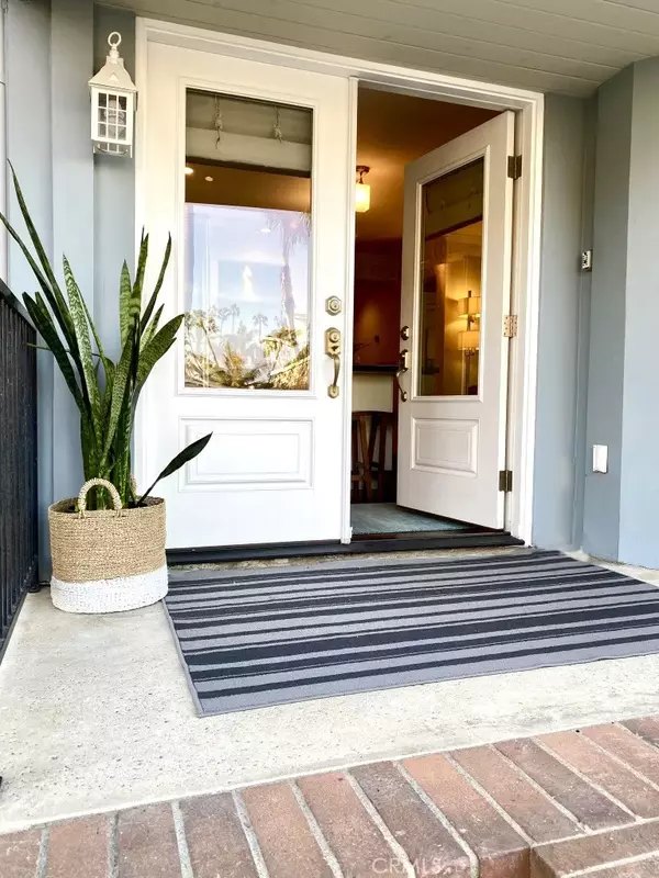 Newport Beach, CA 92663,519 35th #1