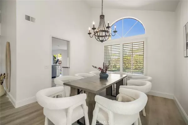 Mission Viejo, CA 92692,26732 Trasmiras