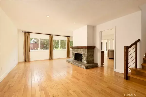 Huntington Beach, CA 92649,17042 Twain Lane
