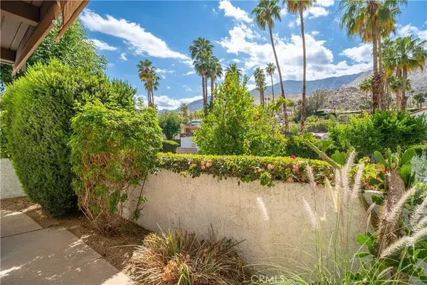 Palm Springs, CA 92264,2240 Palm Canyon Dr #20