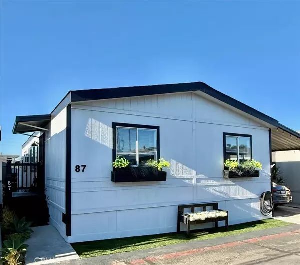 Huntington Beach, CA 92648,7652 Garfield #87