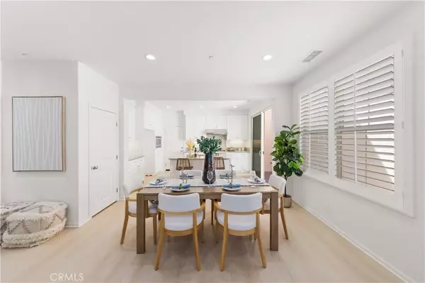 Irvine, CA 92620,54 Jade Flower