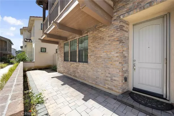 Tustin, CA 92780,1878 Harvest Circle