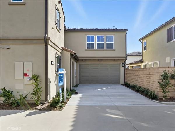 Placentia, CA 92870,582 McFadden Street