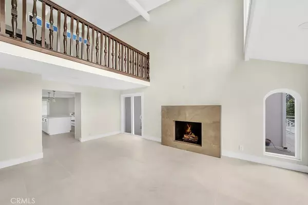 Corona Del Mar, CA 92625,608 Marguerite Avenue