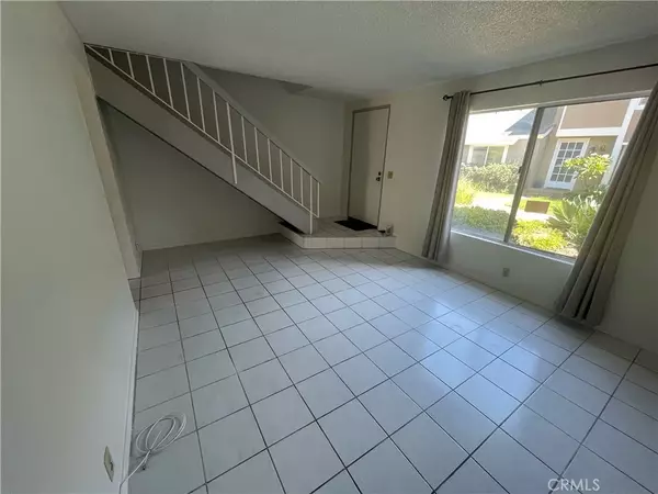 Irvine, CA 92604,44 Briarwood