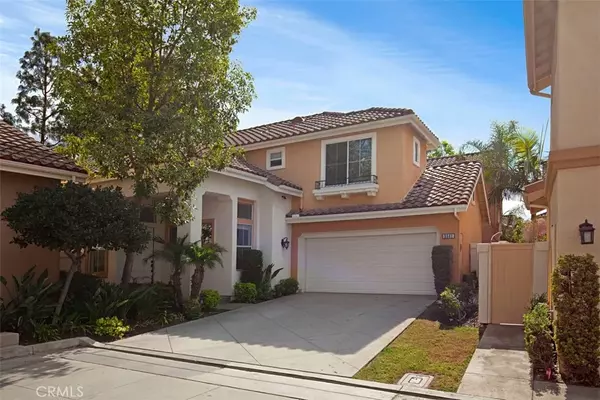 Tustin, CA 92782,2581 Alister Ave.