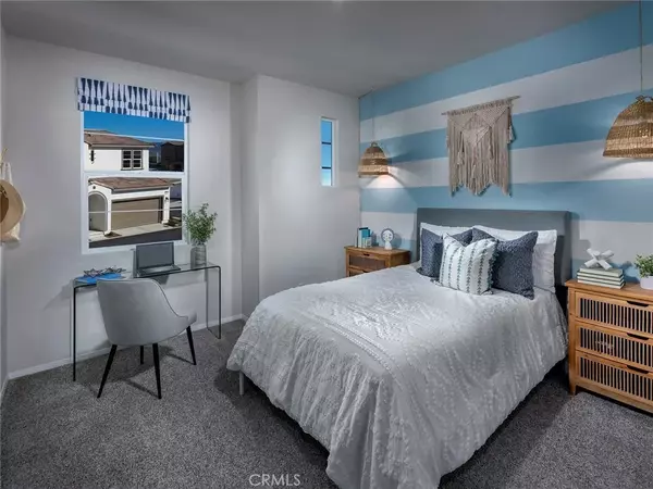Redlands, CA 92374,2167 Bergamot Street