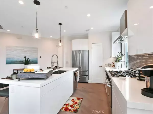 Newport Beach, CA 92663,4405 Channel Place