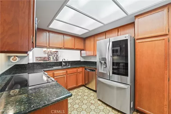 Long Beach, CA 91814,3600 E 4th Street #203