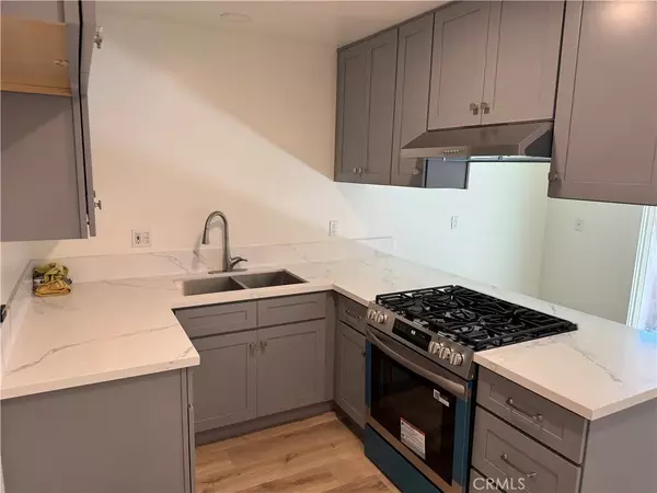 Huntington Beach, CA 92648,2714 Florida Street #B