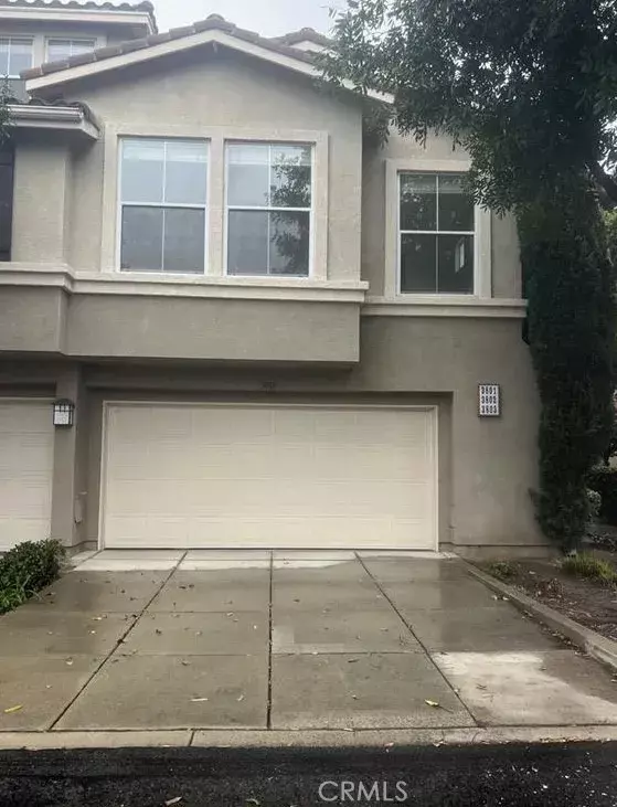 Irvine, CA 92618,3801 Orangewood