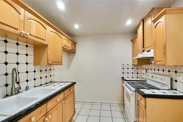 Placentia, CA 92870,212 S Kraemer Boulevard #1205