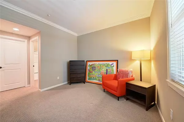 Torrance, CA 90501,2303 Jefferson Street #1215