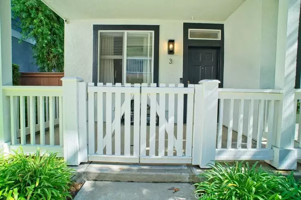 Aliso Viejo, CA 92656,3 Picket