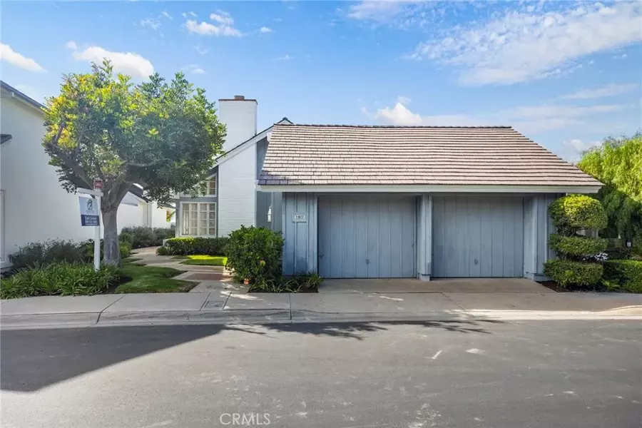 1917 Yacht Colinia, Newport Beach, CA 92660