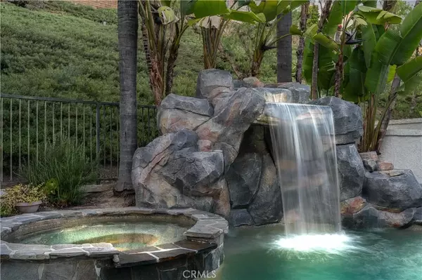 Laguna Hills, CA 92653,27153 Woodbluff Rd