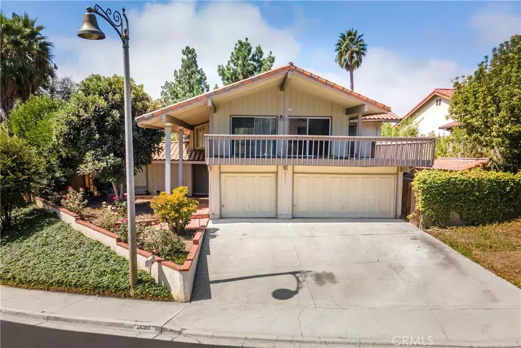 Mission Viejo, CA 92691,26381 Amapola