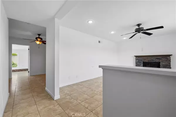 Huntington Beach, CA 92647,17391 Meer Circle