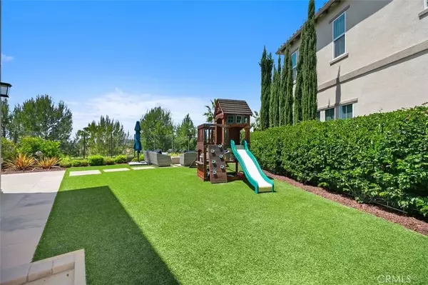 Lake Forest, CA 92630,11 Juniper