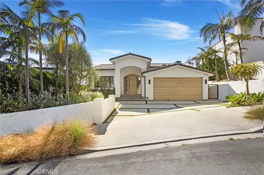 723 Balboa Avenue, Laguna Beach, CA 92651