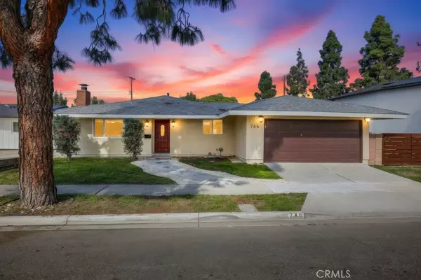 746 Hudson Avenue, Costa Mesa, CA 92626