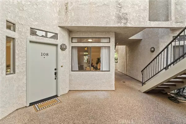 Huntington Beach, CA 92649,17202 Corbina #108