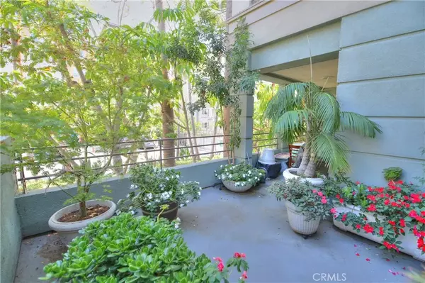 Irvine, CA 92612,2233 Martin #119