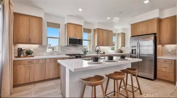 Anaheim, CA 92805,1884 S UNION ST 43# #43