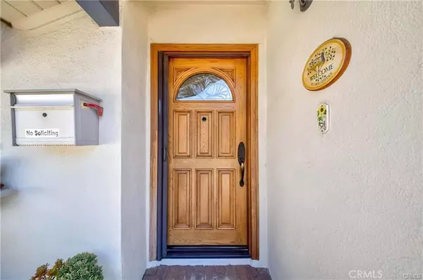 Fullerton, CA 92833,1512 S Lovering