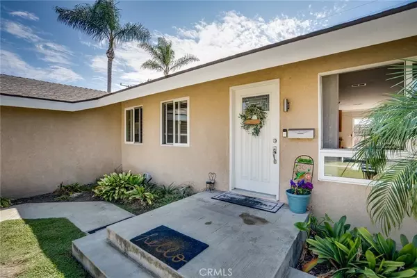 Huntington Beach, CA 92647,6522 Limerick Drive