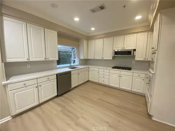 Arcadia, CA 91006,721 S 3rd Avenue #A