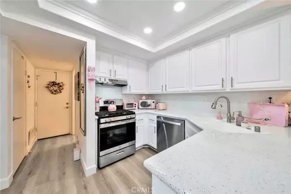 Irvine, CA 92604,5151 Walnut Ave. #34