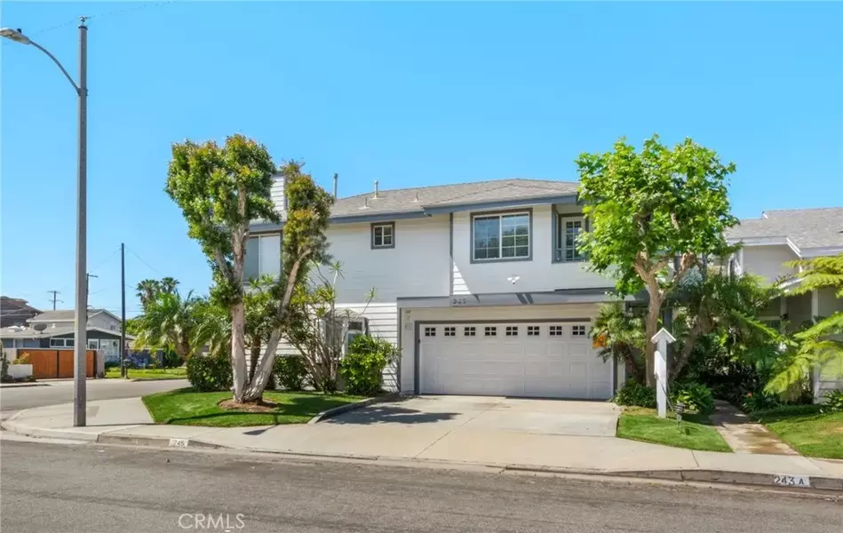 245 Palmer St., Costa Mesa, CA 92627