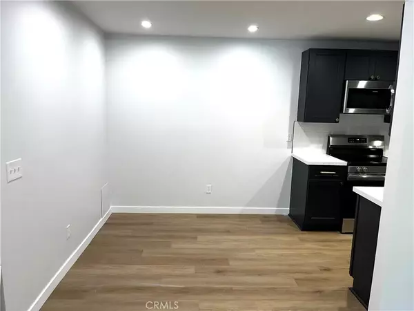 Lake Forest, CA 92630,20702 El Toro Rd #202