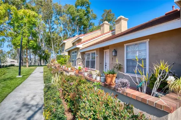 Irvine, CA 92612,72 Georgetown #54