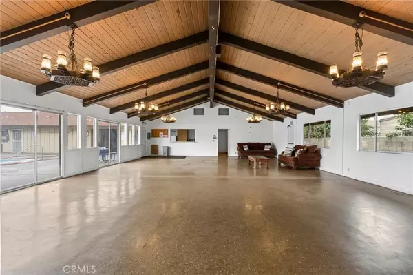 Bloomington, CA 92316,10701 Cedar #112