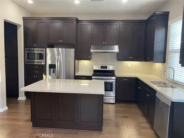 Irvine, CA 92620,70 Strawberry Grove